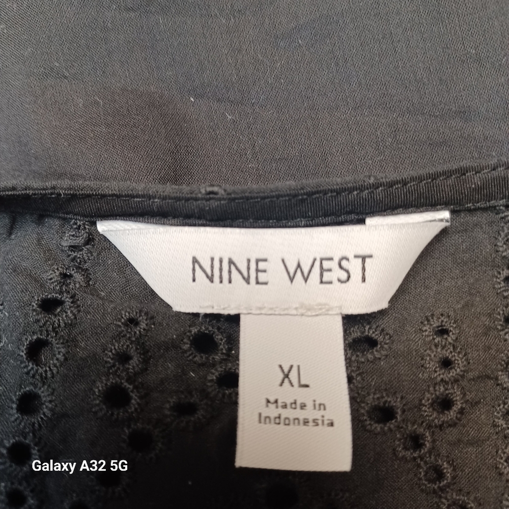 Nine West Women Size XL Black Flutter Sleeve Blouse with Tie Front - Picture 2 of 12